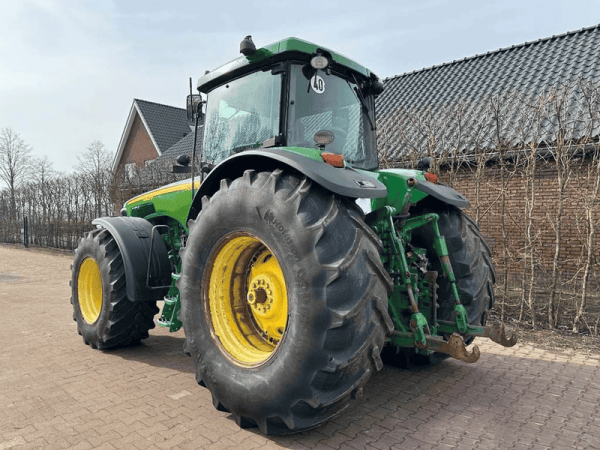Трактор John Deere 8420 (2004)