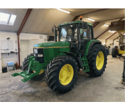 Трактор John Deere 6800