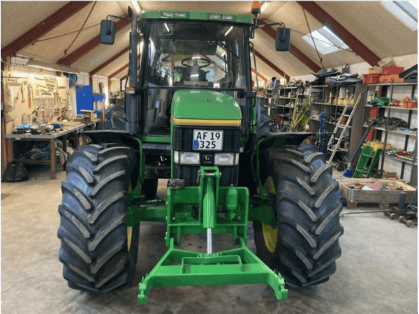 Трактор John Deere 6800 (1995)