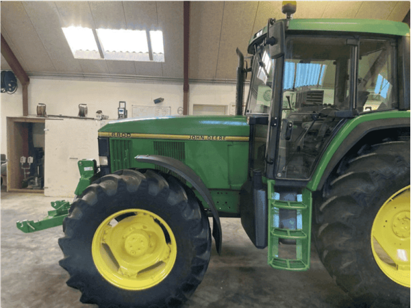 Трактор John Deere 6800 (1995)