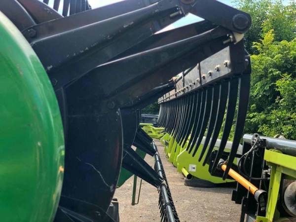 Жатка John Deere 216F