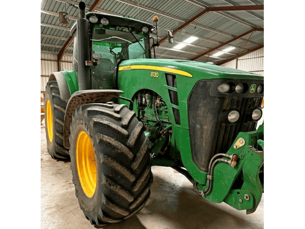 Трактор John Deere 8130 (2009)