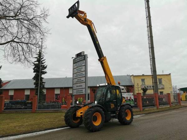 Навантажувач JCB 541-70