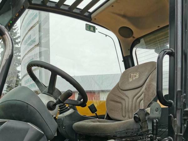 Навантажувач JCB 541-70