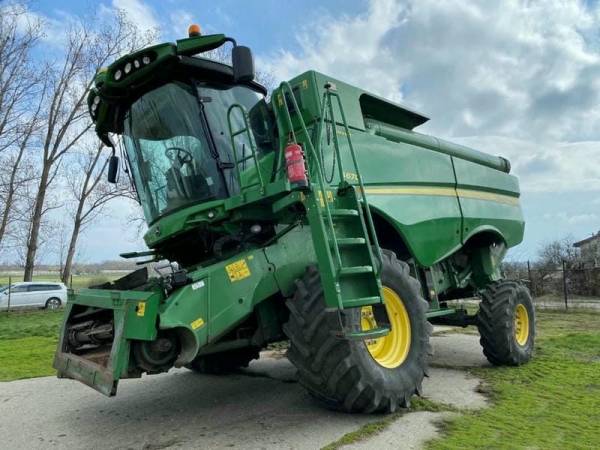Комбайн John Deere S 670i (2012)