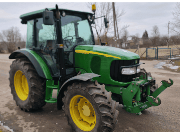 Трактор John Deere 5820 (2007)