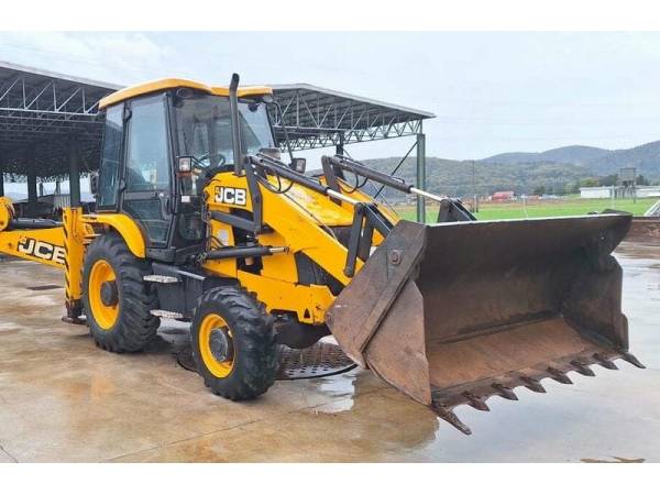 Екскаватор-навантажувач JCB 3CX (2017)