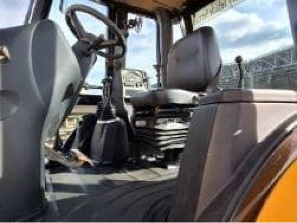 Екскаватор-навантажувач JCB 3CX (2017)