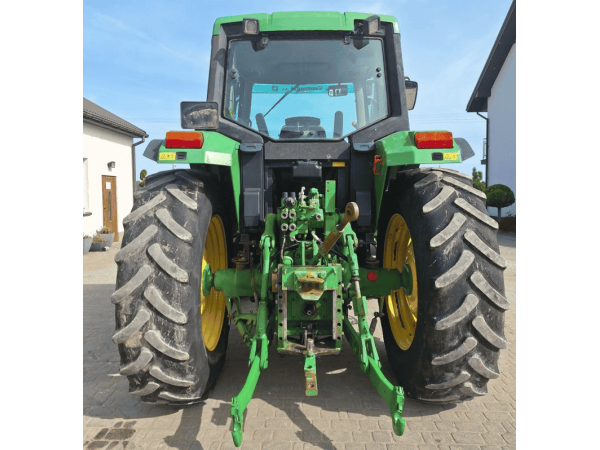 Трактор John Deere 6610 (2001)