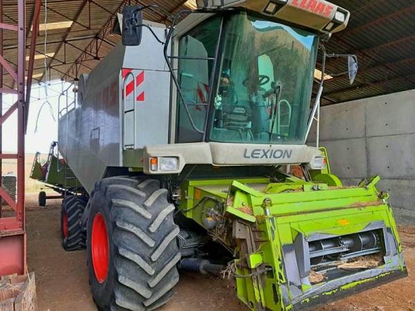 Комбайн Claas Lexion 470 (2003)