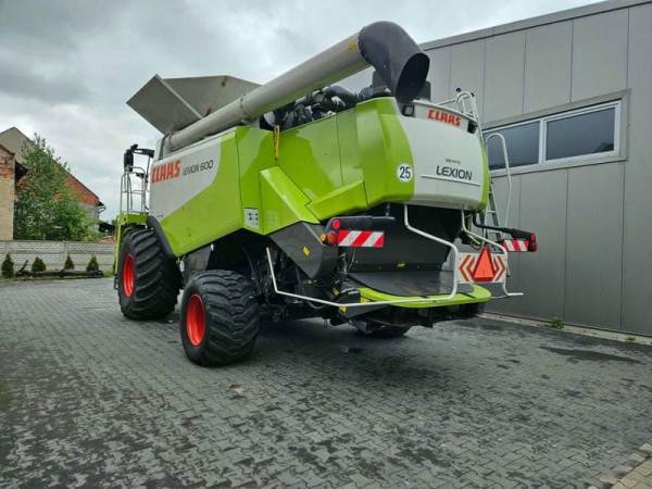 Комбайн Claas Lexion 600 (2010)