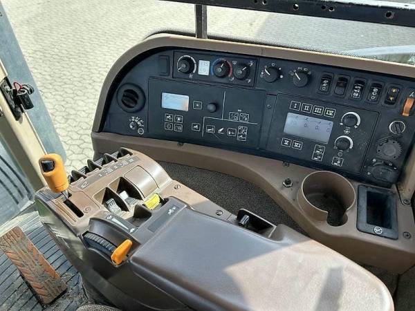 Трактор John Deere 8430 (2007)