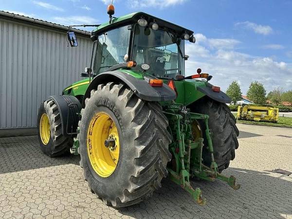 Трактор John Deere 8430 (2007)