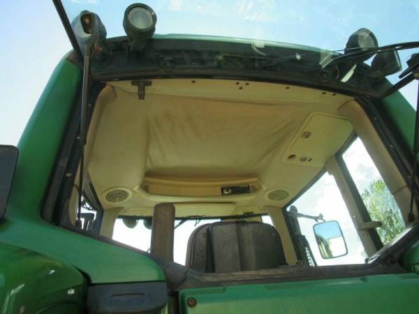Трактор John Deere 6820 (2006)