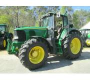 Трактор John Deere 6820