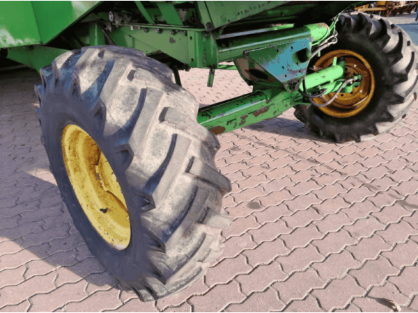 Комбайн John Deere 965 (1990)