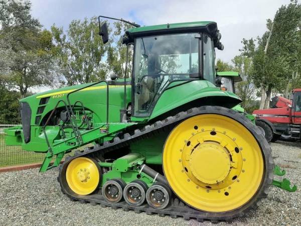Трактор John Deere 8430T (2009)