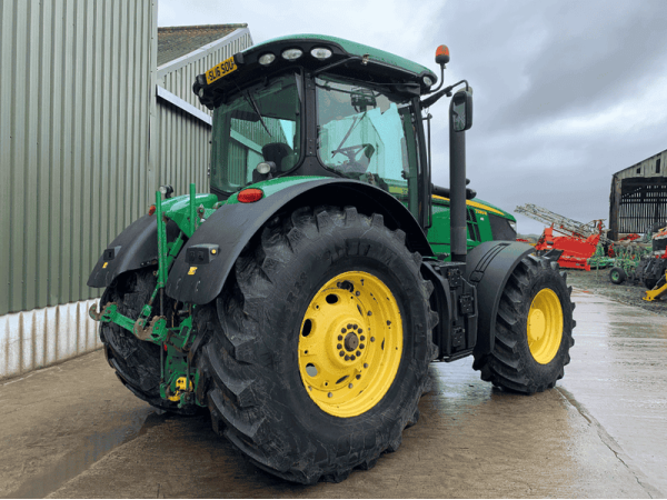  Трактор John Deere 7230 R (2016)