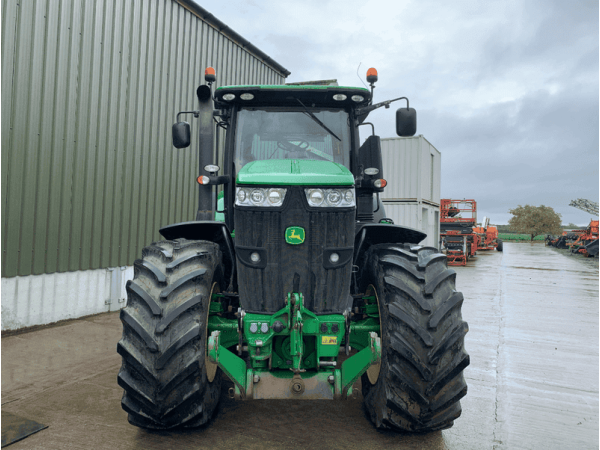  Трактор John Deere 7230 R (2016)