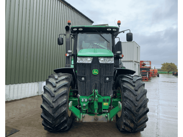  Трактор John Deere 7230 R (2016)