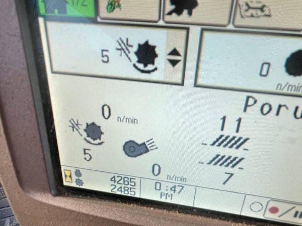 Комбайн John Deere S 690i (2010)