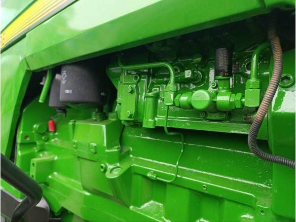 Трактор John Deere 8400 (1999)