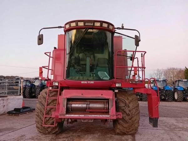 Комбайн Case IH 2388 (2000)