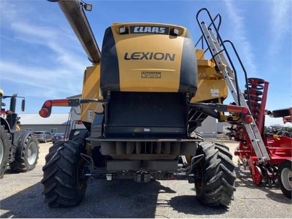 Комбайн Cat Lexion 560R (2010)