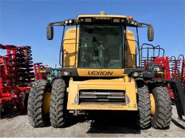 Комбайн Cat Lexion 560R (2010)