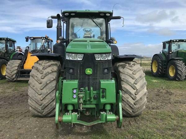Трактор John Deere 8370R (2014)