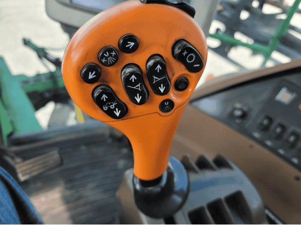 Обприскувач John Deere 4830 (2009)