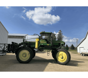 Самохідний обприскувач John Deere 4710