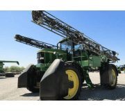 Самохідний обприскувач John Deere 4710
