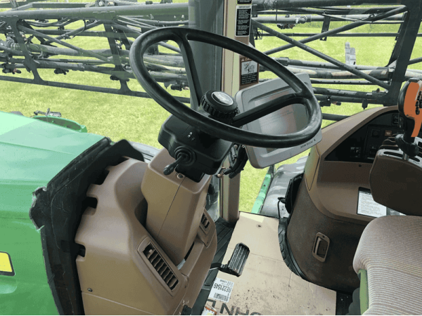 Самохідний обприскувач John Deere 4730 (2009)