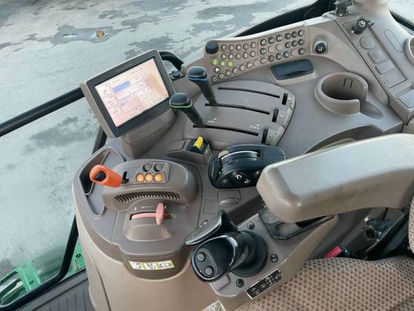 Трактор John Deere 6150R (2015)