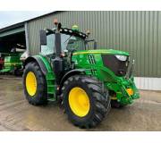 Трактор John Deere 6215R