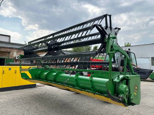 Жатка John Deere 915F