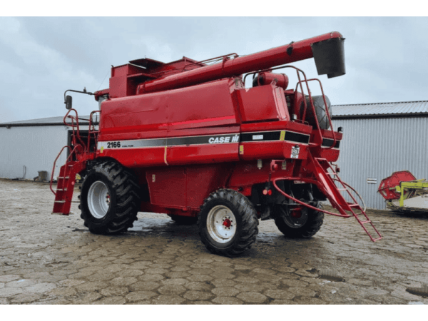 Комбайн Case IH 2166 (1997)