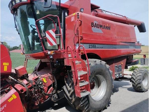 Комбайн Case IH 2388 (2004)