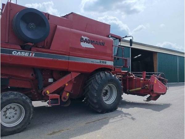Комбайн Case IH 2388 (2004)