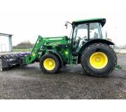 Трактор John Deere 5080R с погрузчиком