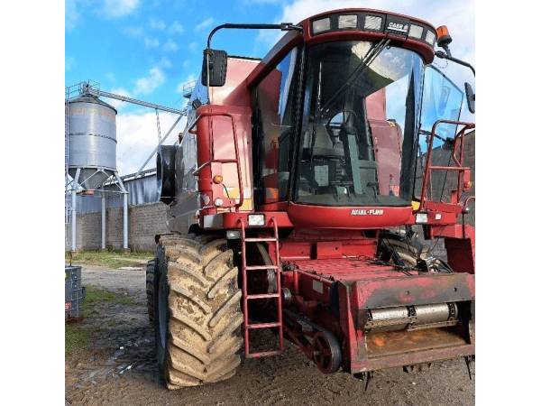 Комбайн Case IH 2388 (2005)
