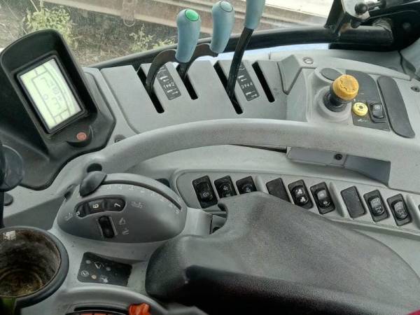 Трактор New Holland T7060 (2009)