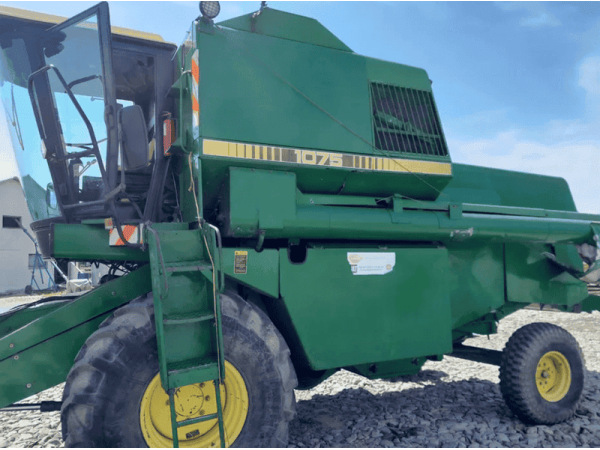 Комбайн John Deere 1075 (1984)