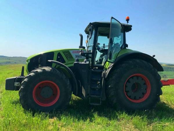Трактор Claas Axion 920 (2018)