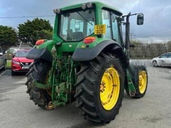 Трактор John Deere 6330 Premium (2011)