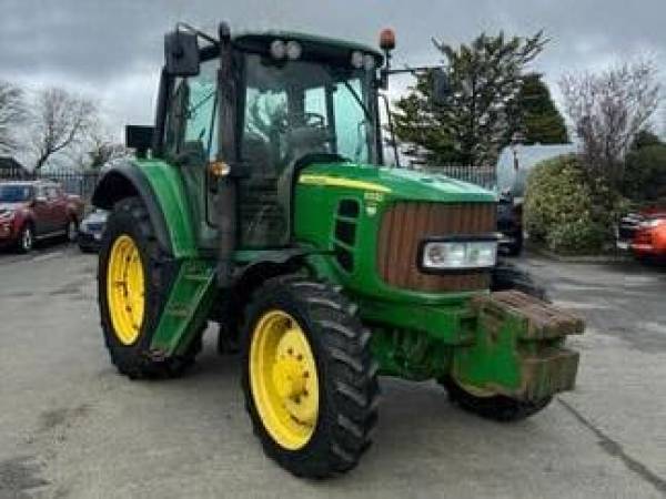 Трактор John Deere 6330 Premium (2011)
