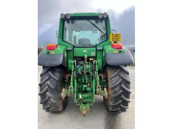 Трактор John Deere 6330 Premium (2011)