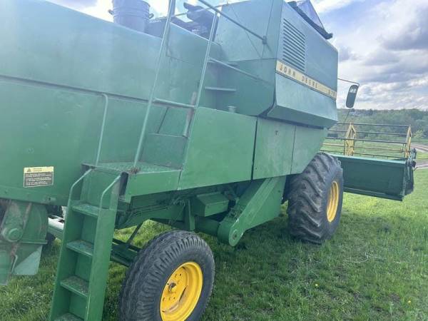 Комбайн John Deere 975 (1986)