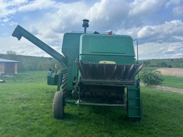 Комбайн John Deere 975 (1986)
